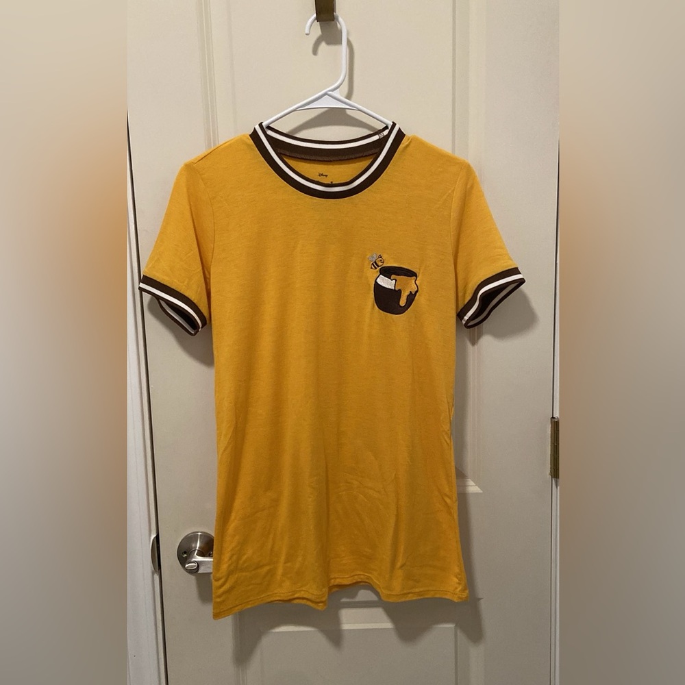 Disney Winnie the Pooh Yellow Graphic Women's Shirt